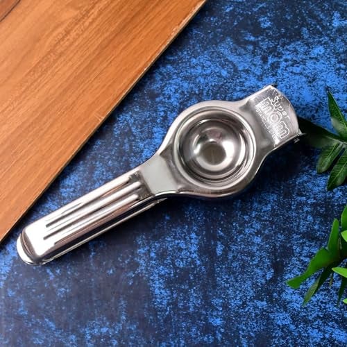 SUPERMOM Lemon Squeezer 1 Pc – Heavy Duty Aluminum Handheld Citrus Juicer with Comfortable Grip Handle – Manual Fruit Extractor for Lemon & Orange – Durable Kitchen Juice Making Tool - Image 2