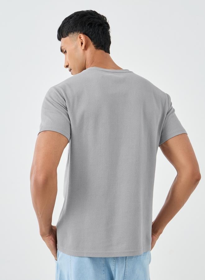 Styli Men Grey Popcorn Textured Knit Crew Neck T-Shirt - Image 4