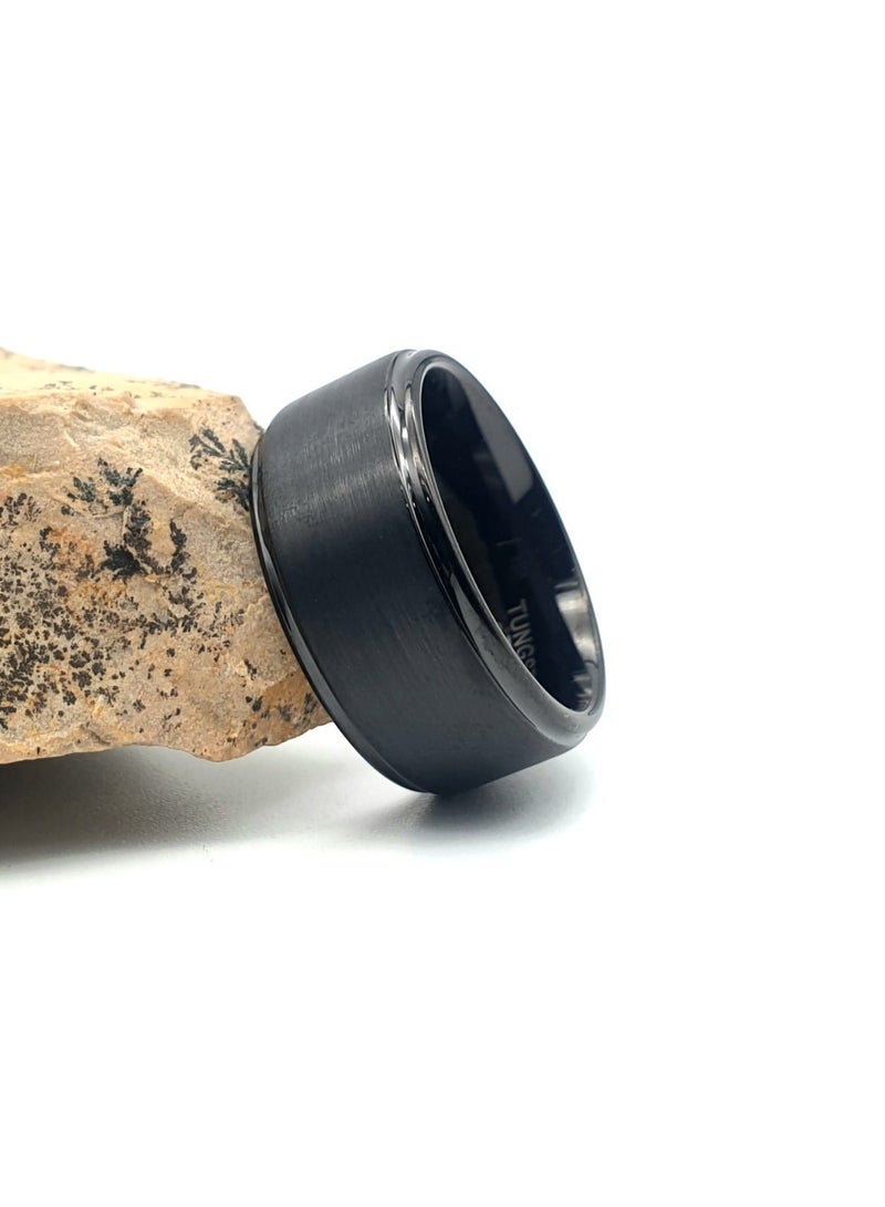 LAST TOUCH Men’s 10mm Black Tungsten Carbide Band - Image 2