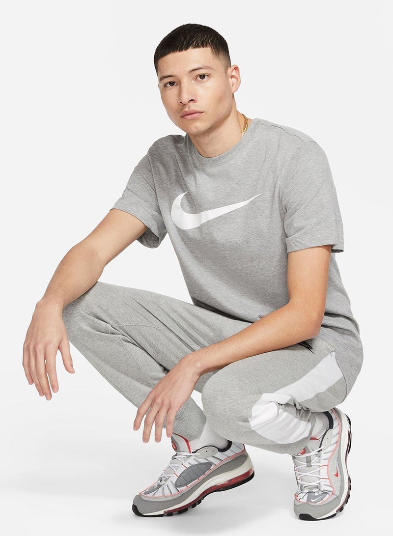 Nike M NSW TEE ICON SWOOSH - Image 4