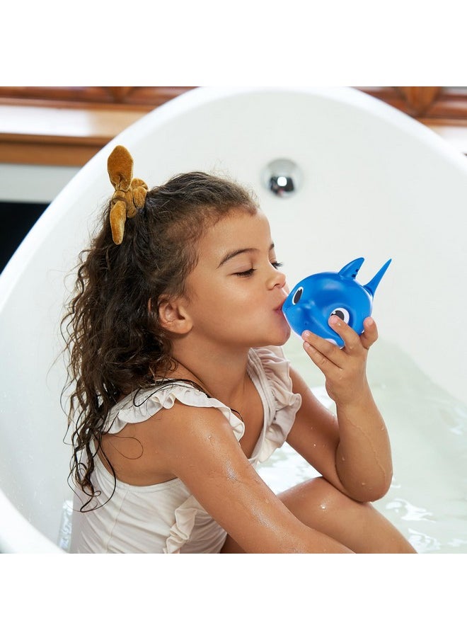 ROBO ALIVE Robo Alive Junior Baby Shark New Silicon Fins Version Singing and Swimming Daddy Shark (Blue) by ZURU  - Image 5