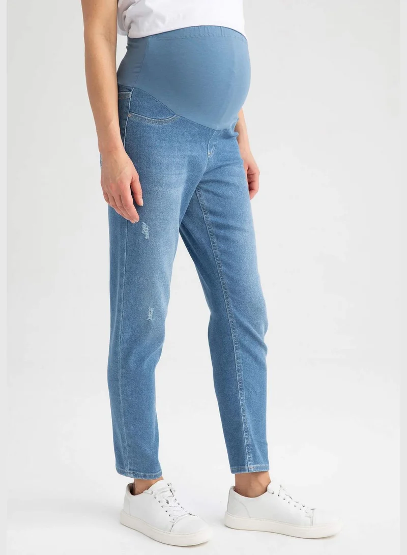 ديفاكتو Boyfriend Fit High Waisted Maternity Jeans