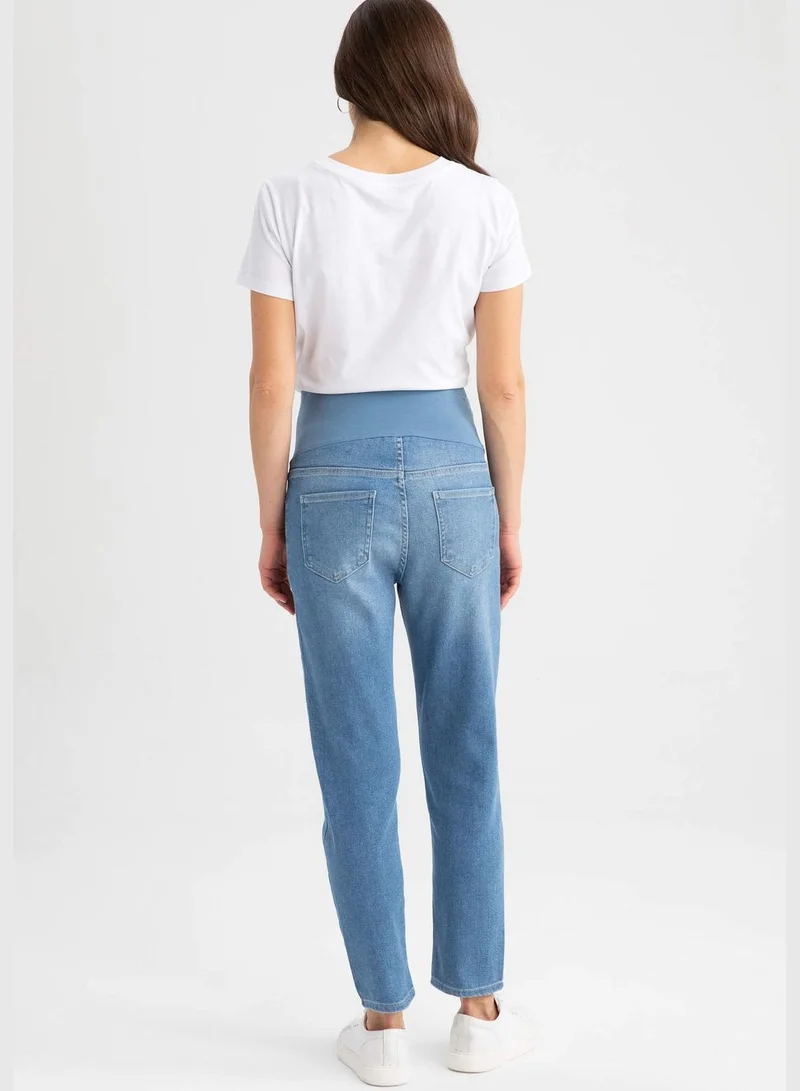 ديفاكتو Boyfriend Fit High Waisted Maternity Jeans