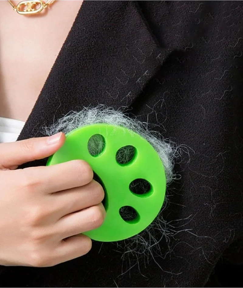 Mobee Paw Shaped Washable Dust & Lint Collector