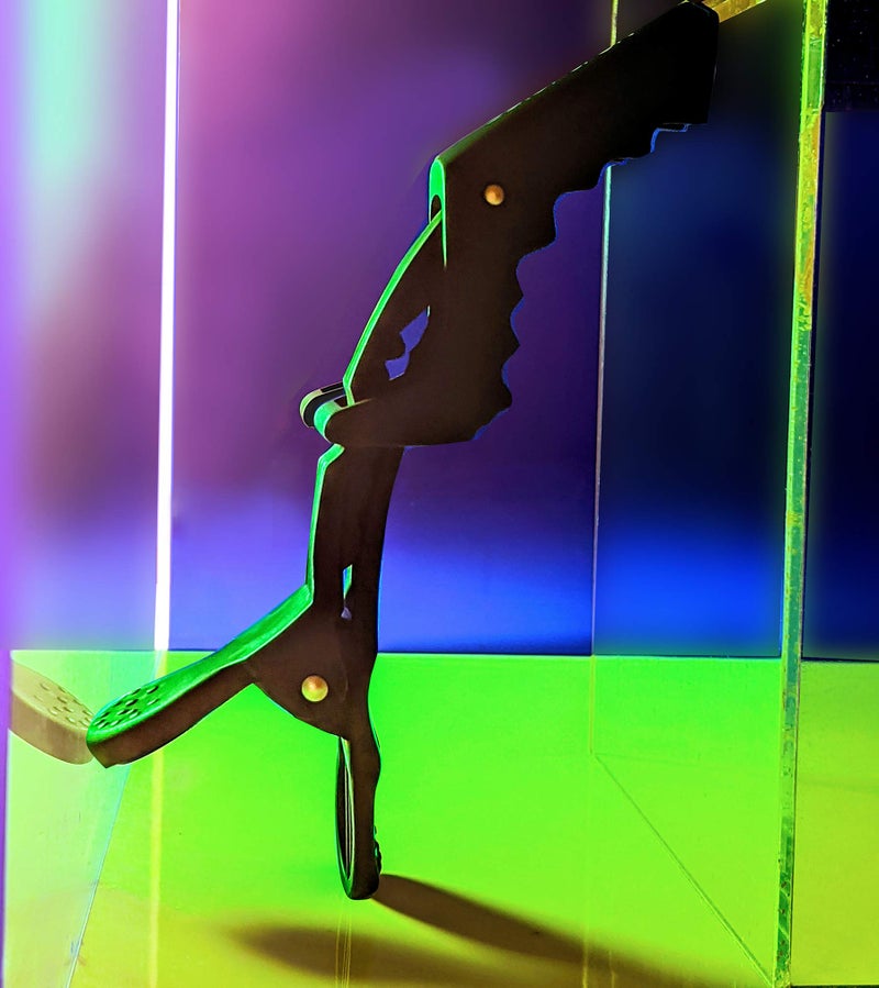 Colortrak Rubberized Jumbo Croc Clips - 4 Pack, Rubberized Finish Croc Clips to Prevent Slippage, Stain Resistant, Ergonomic Grip, Double-Hinged Design, 5.3" Long - Image 4