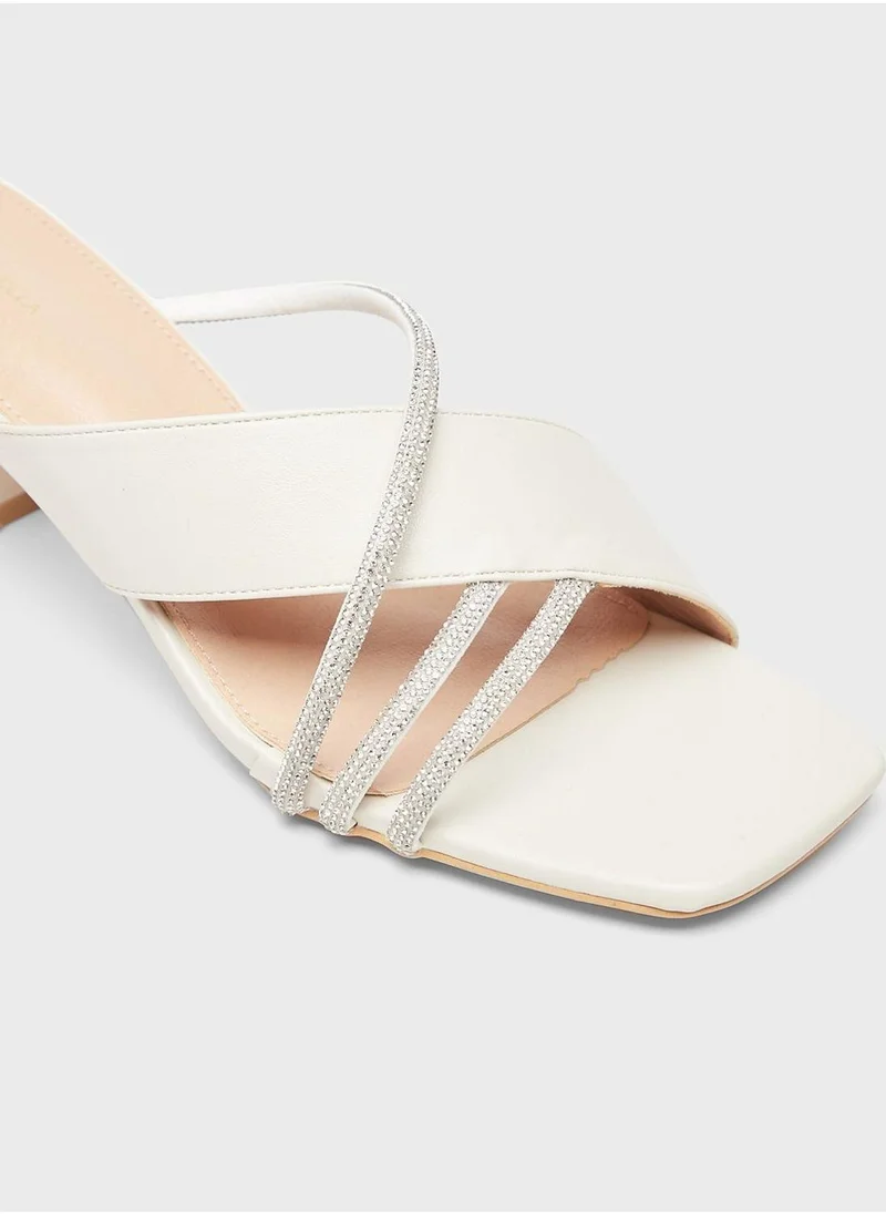 shoexpress Casual Heel Sandals