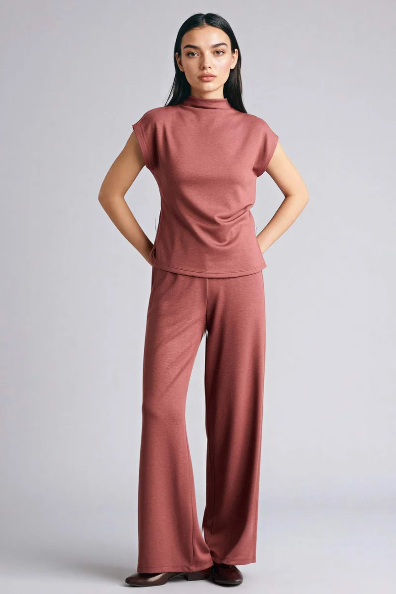 ديفاكتو Slim Fit Half Turtleneck Short Sleeve T-Shirt