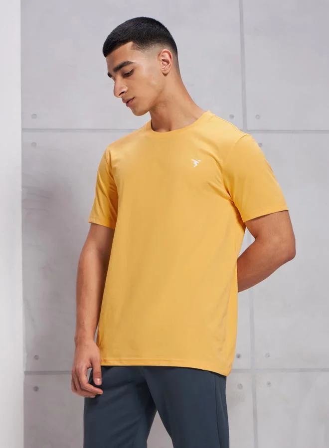 Technosport Men Solid Crew Neck Slim Fit T-Shirt