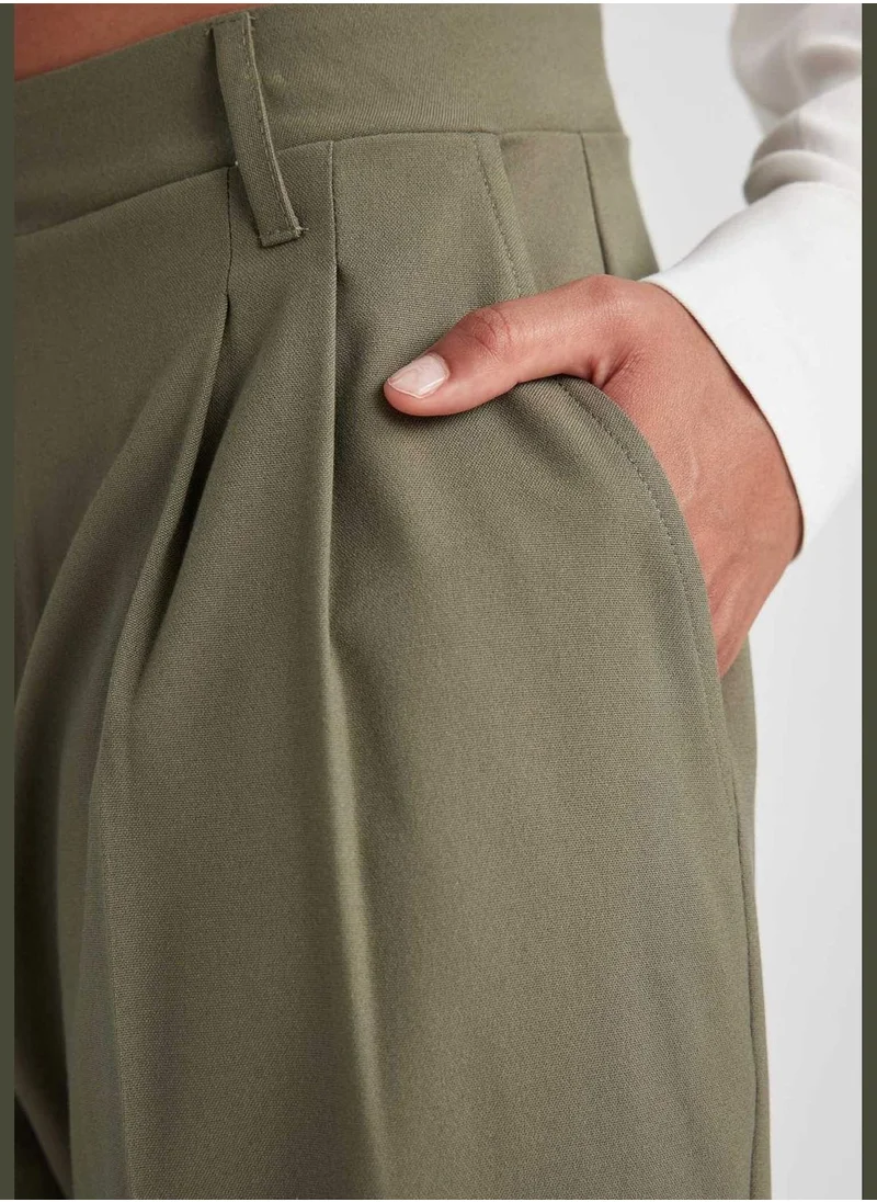DeFacto Woman Wide Leg Woven Trousers