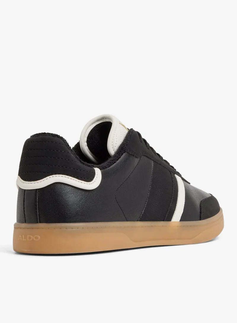 الدو FREEKICK Lace-Up Sneakers