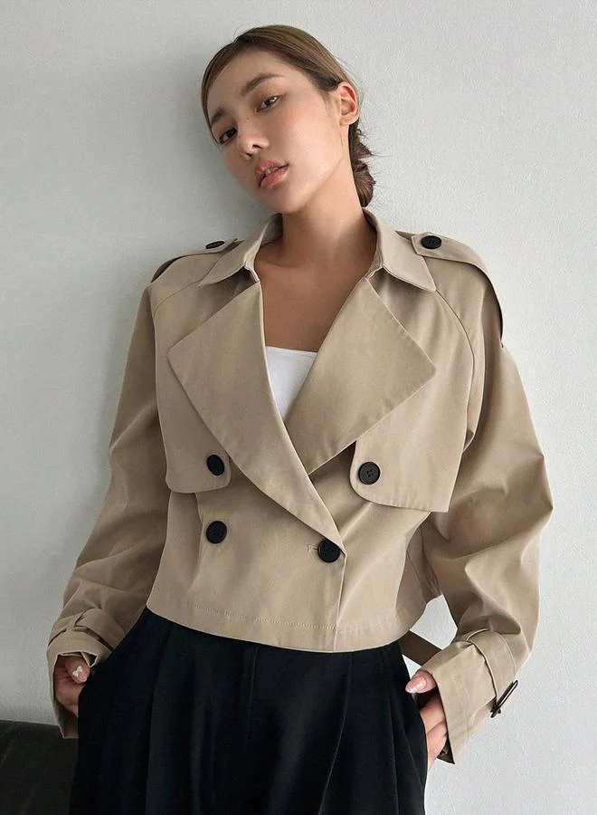 تايك تو جاكيت عملي قصير بلون بيج
