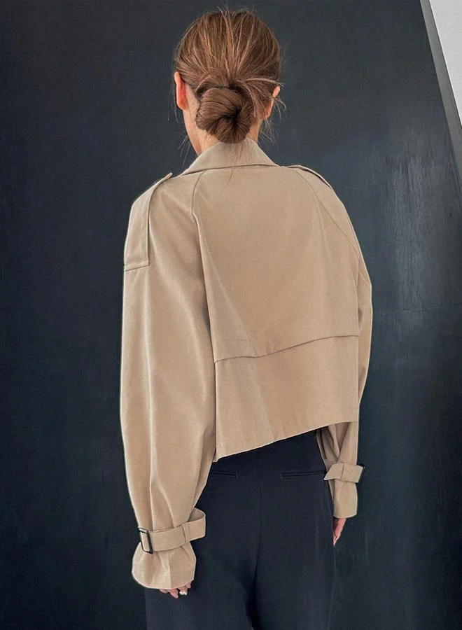 تايك تو جاكيت عملي قصير بلون بيج
