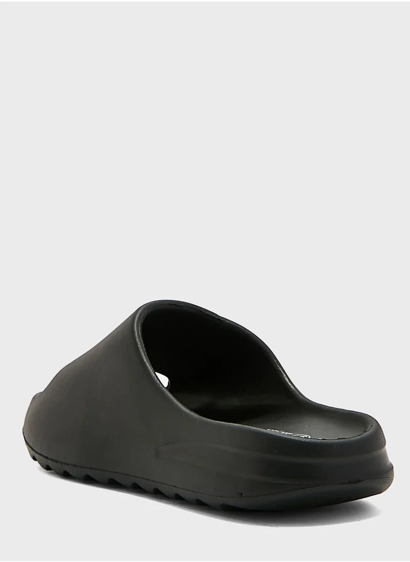 BRAVE SOUL Yaz 2 Slider Sandals