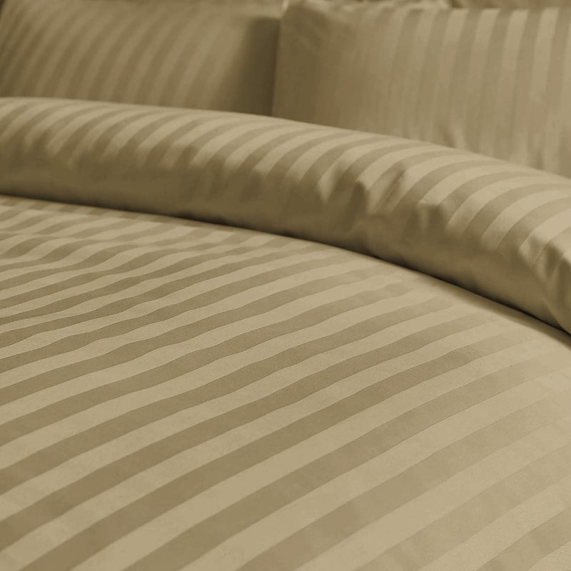 Aristocrat 4-Piece Stripe Microfiber Duvet Cover Set | Queen | Includes 1 Duvet Cover (220x240cm), 1 Deep Pocket Fitted Sheet (180x200+30cm) & 2 Pillowcases (53x75+15cm) | Ultra Soft, Breathable & Wrinkle Resistant | beige - Image 2