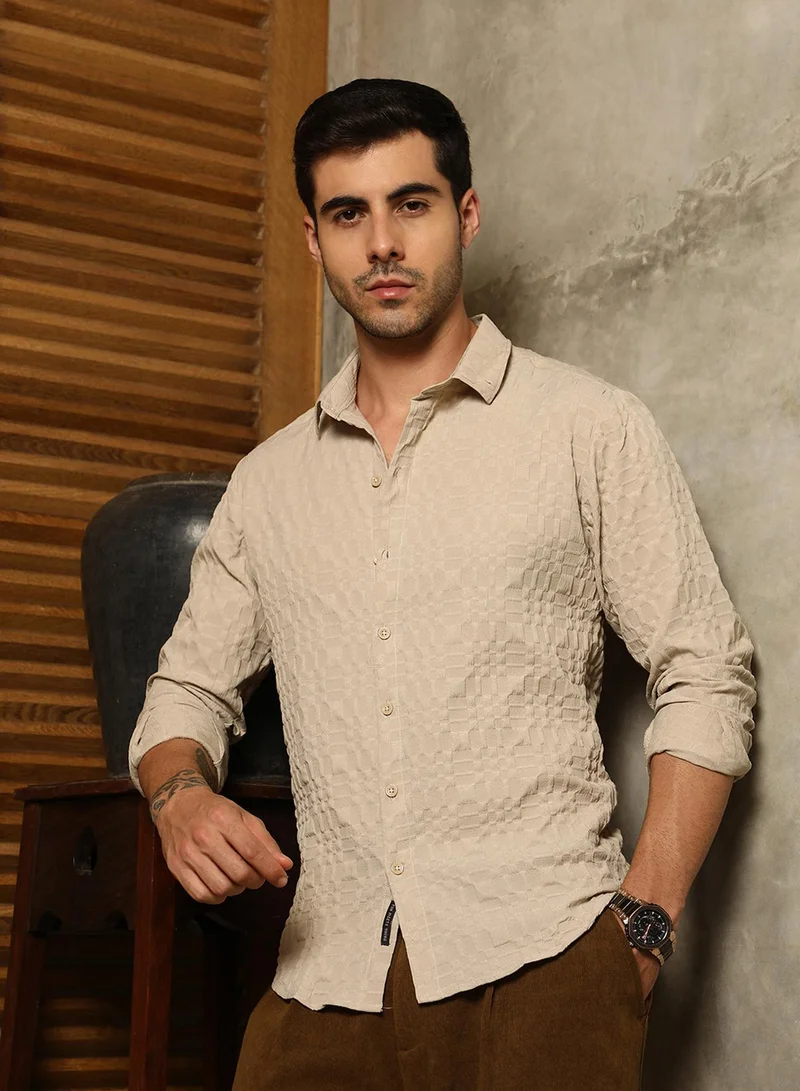 Campus Sutra Campus Sutra Men's Saltbox Beige Embossed Geometric Shirt For Casual Wear | Spread Collar | Long Cuffed Sleeves | Button Closure | Shirt Crafted With Comfort Fit For Everyday Wear