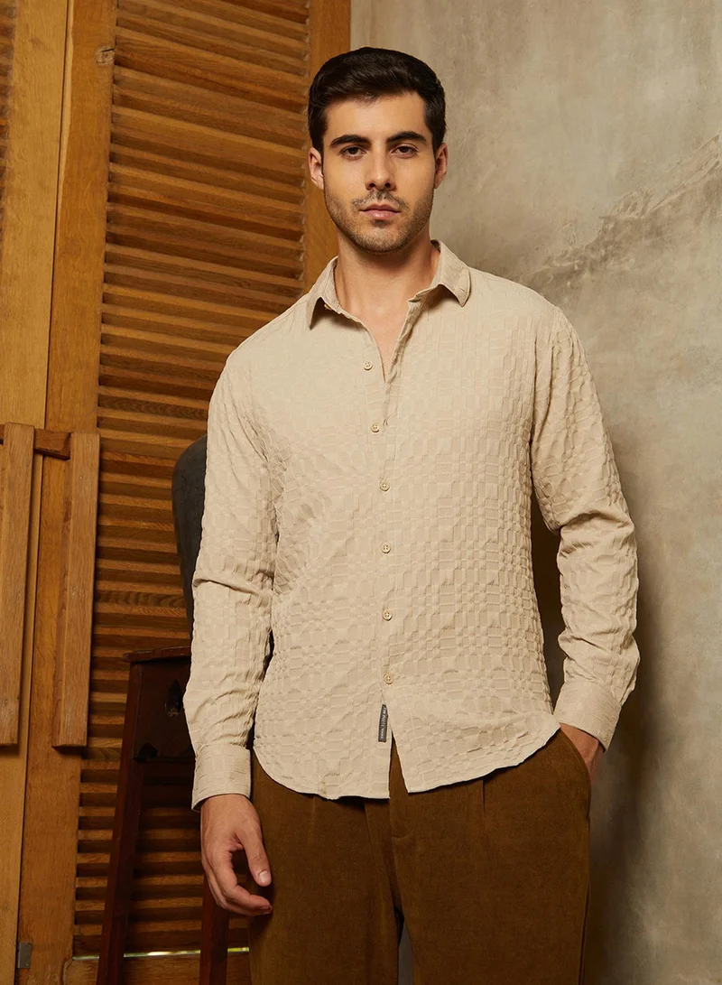 Campus Sutra Campus Sutra Men's Saltbox Beige Embossed Geometric Shirt For Casual Wear | Spread Collar | Long Cuffed Sleeves | Button Closure | Shirt Crafted With Comfort Fit For Everyday Wear