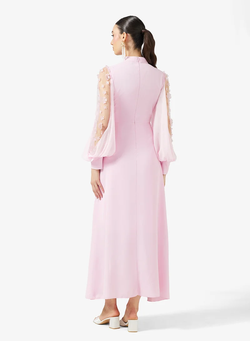 خزانة فستان بأكمام منفوشة