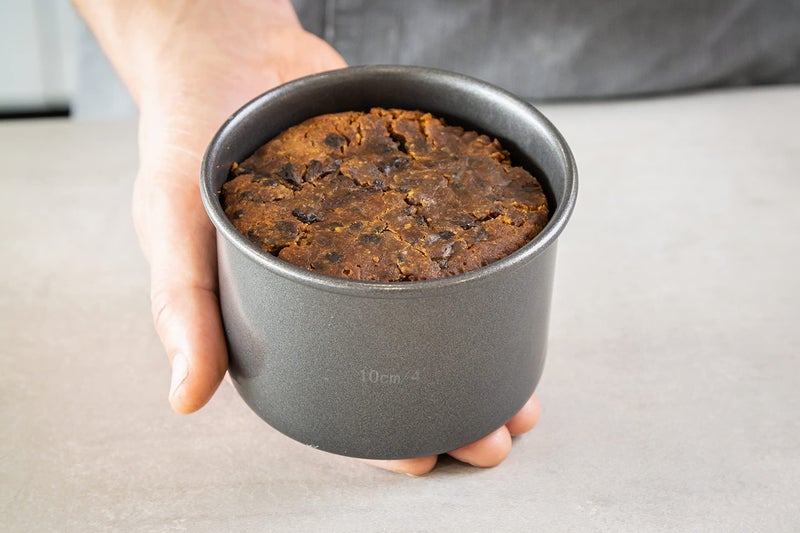 Master Class MasterClass KCMCHB30 10 cm Deep Cake Tin with PFOA Non Stick and Loose Bottom, 1 mm Carbon Steel, 4 Inch Mini Round Pan, Grey - Image 5