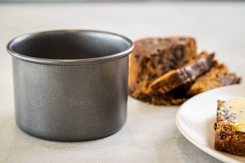 Master Class MasterClass KCMCHB30 10 cm Deep Cake Tin with PFOA Non Stick and Loose Bottom, 1 mm Carbon Steel, 4 Inch Mini Round Pan, Grey - Image 4