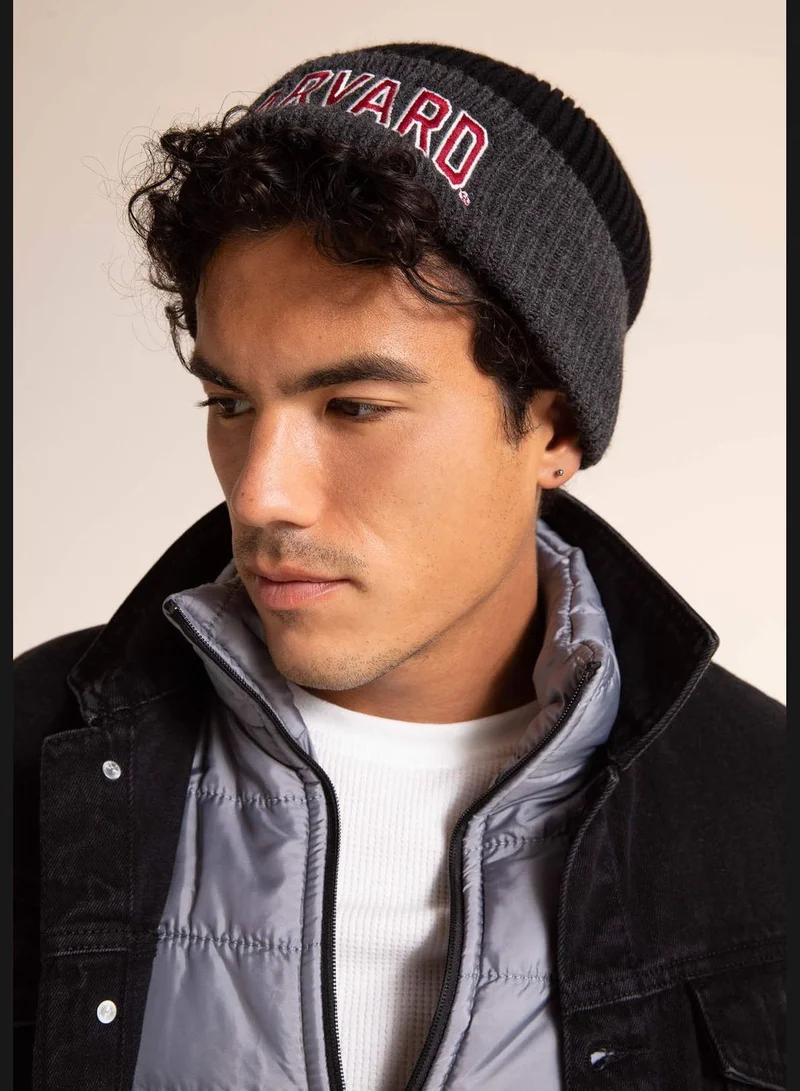 DeFacto Man Harvard University Licenced Beret