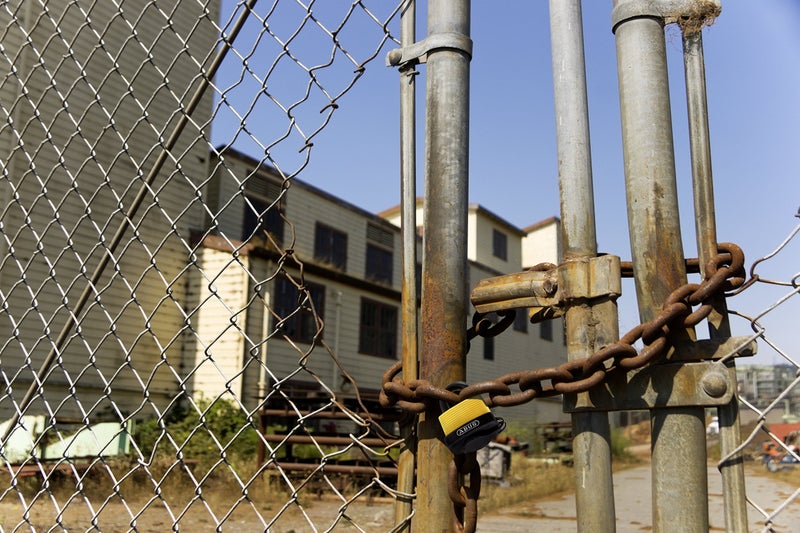 ABUS 70/45 Weatherproof Lock with 2 Keys for Outdoor, Storage, Marine, 1.93in (49mm) Wide - Image 3