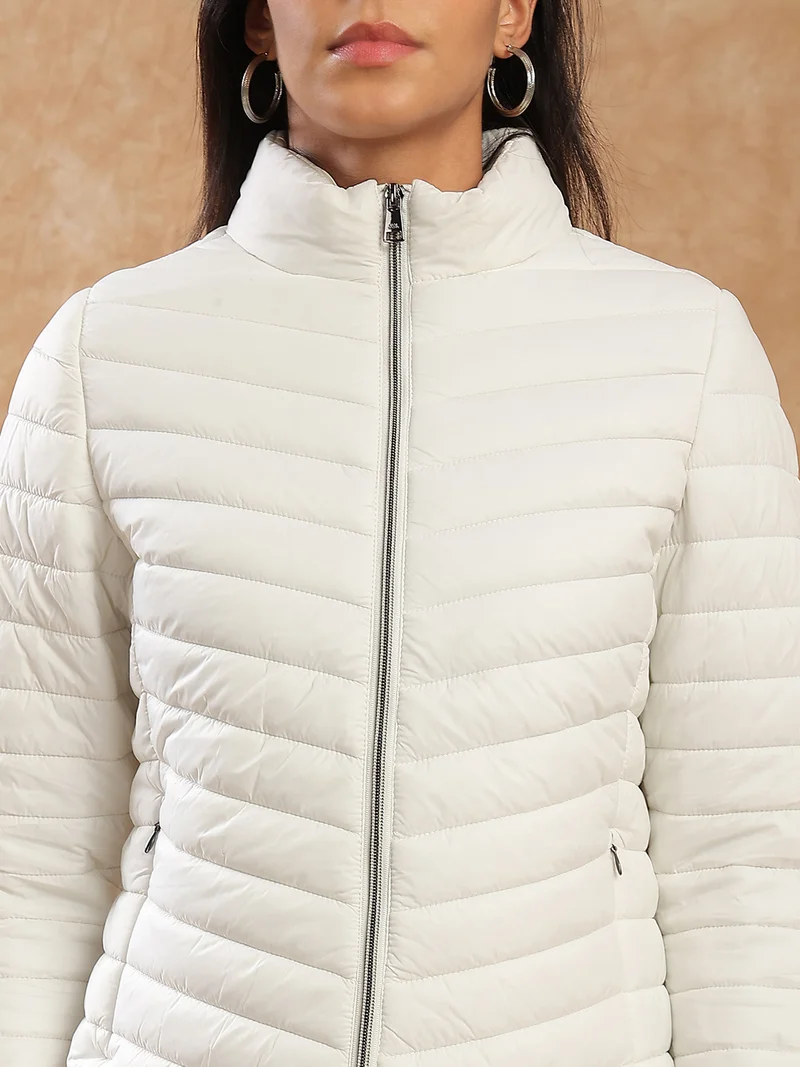 globus Globus Women White Mock Neck Front Zip 2 Pockets Winter Wear Insulator Puffer Jacket