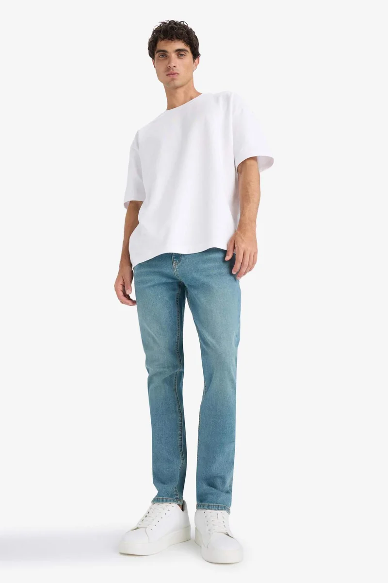 ديفاكتو Pedro Slim Fit Super Skinny Hem Jeans