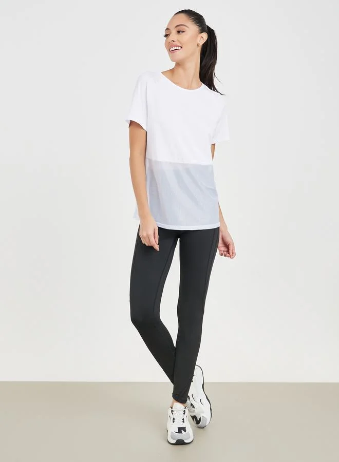 ستايلي Cut Out Back Mesh Detail Top and Stitch Detail Active Legging Set