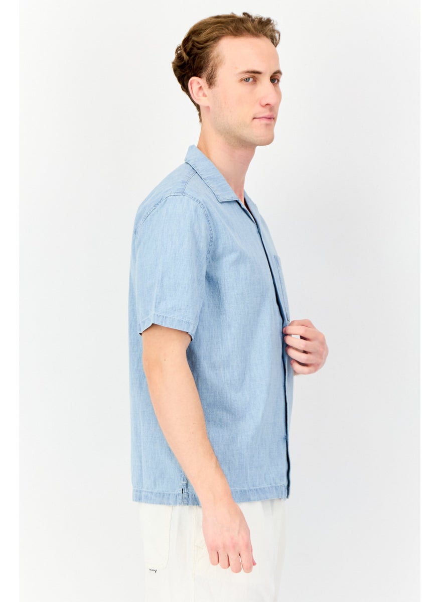 GAP Men Regular Fit Washed Short Sleeves Casual Shirt, Light Blue  - Image 4