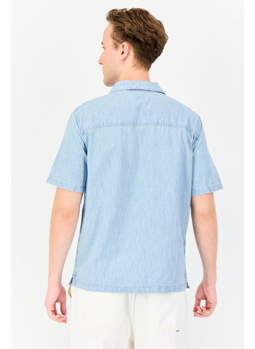 GAP Men Regular Fit Washed Short Sleeves Casual Shirt, Light Blue  - Image 2