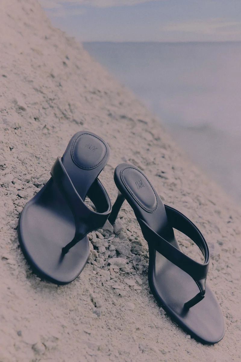 اتش اند ام صندل بكعب عالي