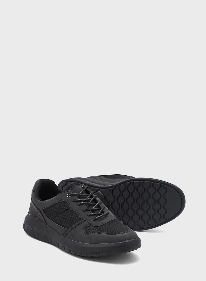 Robert Wood Smart Casual Sneakers
