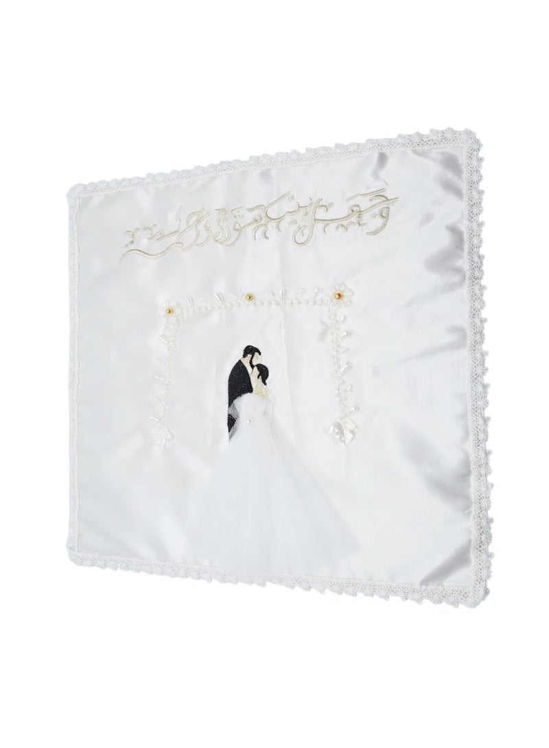 Hand-embroidered marriage contract signing handkerchief with a distinctive design - Image 1
