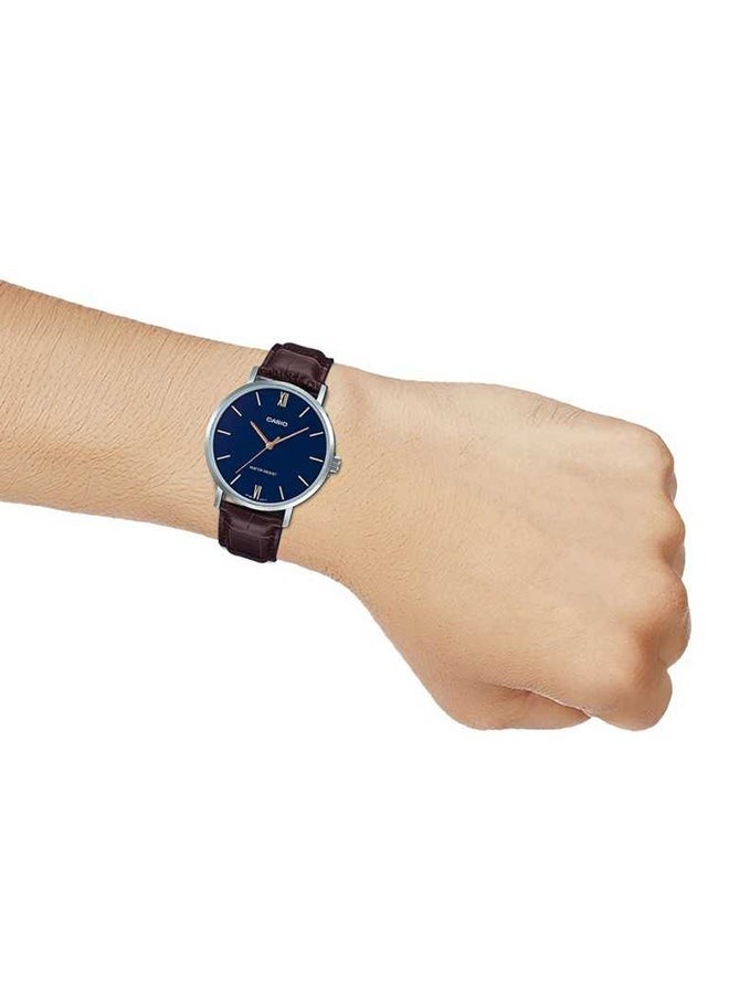 كاسيو ساعة كاسيو انتايسر MTP-VT01L-2BUDF(A1616) للرجال، انالوج مقاومة للماء، 40 ملم، بني - Image 2
