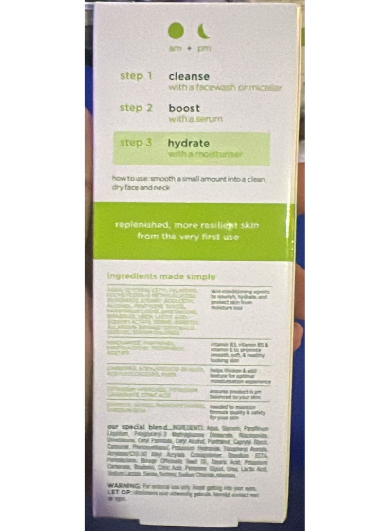 simple Hydrating Light Moisturiser Kind to Skin Pro Vitamin B5 125ml - Image 2