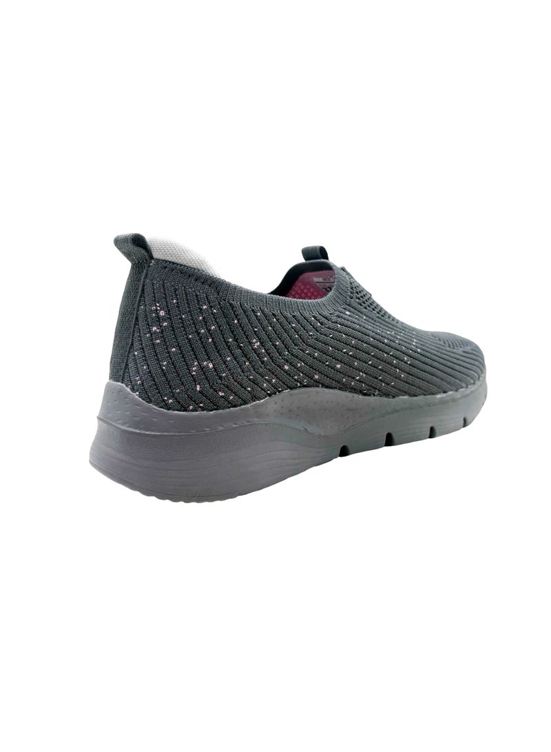 حذاء سهل الارتداء بتصميم كاجوال خفيف الوزن - Image 4