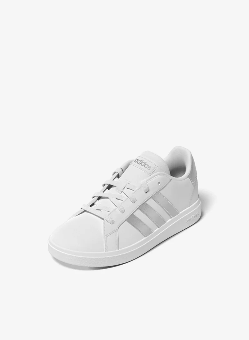 adidas أحذية رياضية كورت . كيه يو بيضاء للأطفال