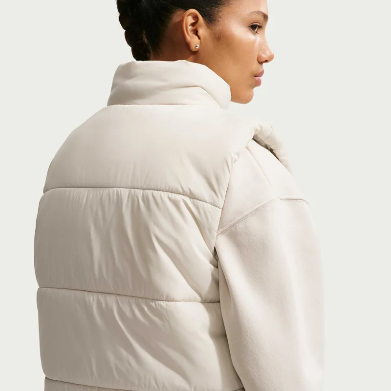 نايكي سترة نسائية رياضية كلاسيكية مبطنة بتقنية ثيرما-فِت