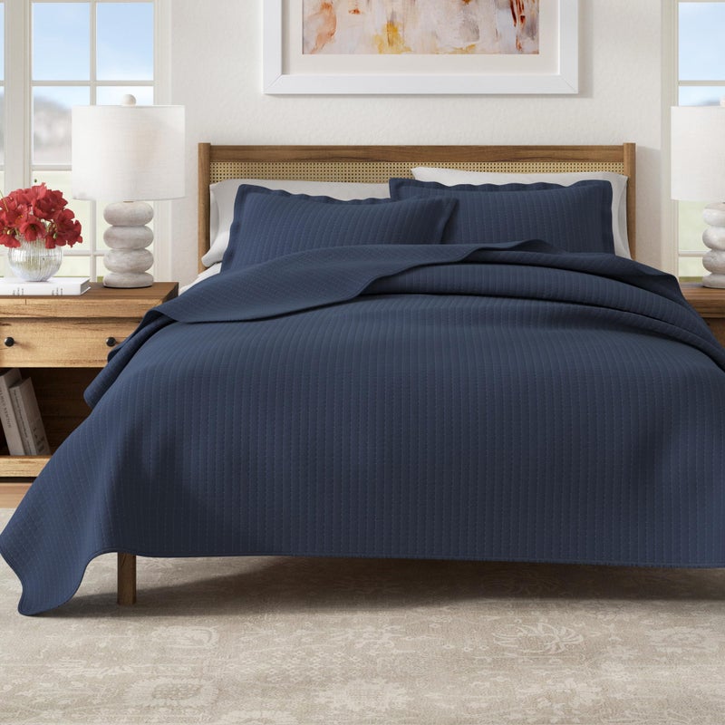 Great Bay Home Twin/Twin XL Quilt Bedding Set, 2-Piece Lightweight Summer Channel Stitch Quilt Set with Shams, Ultra Soft Navy Bedspreads, Quilted Bedding Coverlets for All Seasons - Image 1