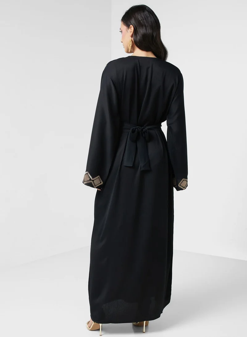 hayas closet Embroidered Belted Jalabiya