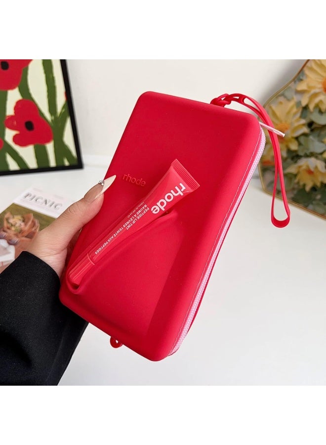 رود حقيبة رود بوتش مع حزام قابل للتعديل وملمع شفاه - حقيبة مستحضرات تجميل صغيرة انيقة للمكياج والسفر والضروريات اليومية (بيري) - Image 2