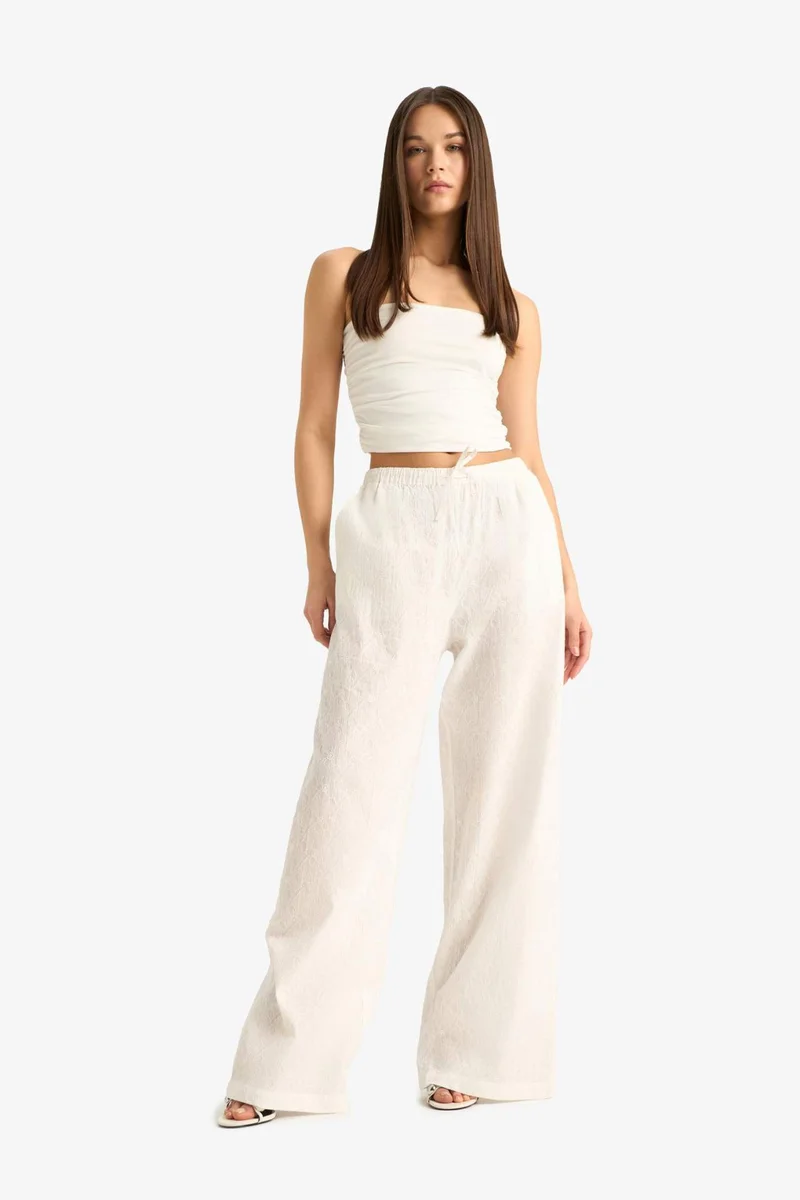 ديفاكتو Wide Leg Elastic Waist Embroidered Trousers