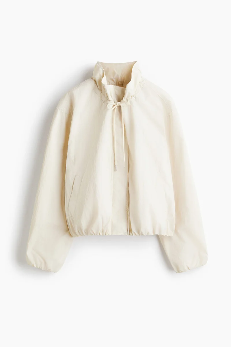 اتش اند ام جاكيت للحماية من العواصف