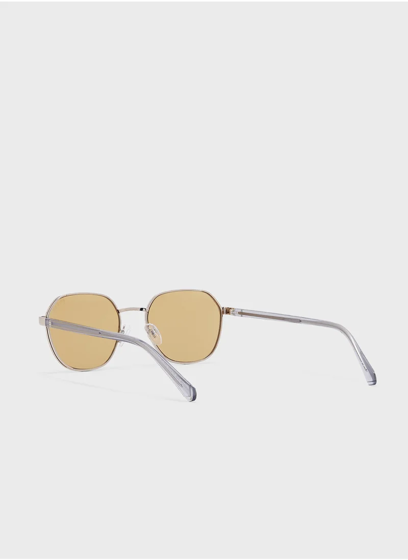 GUESS Uv Protected Round Sunglasses
