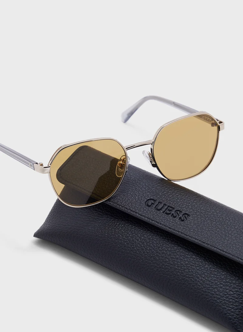 GUESS Uv Protected Round Sunglasses