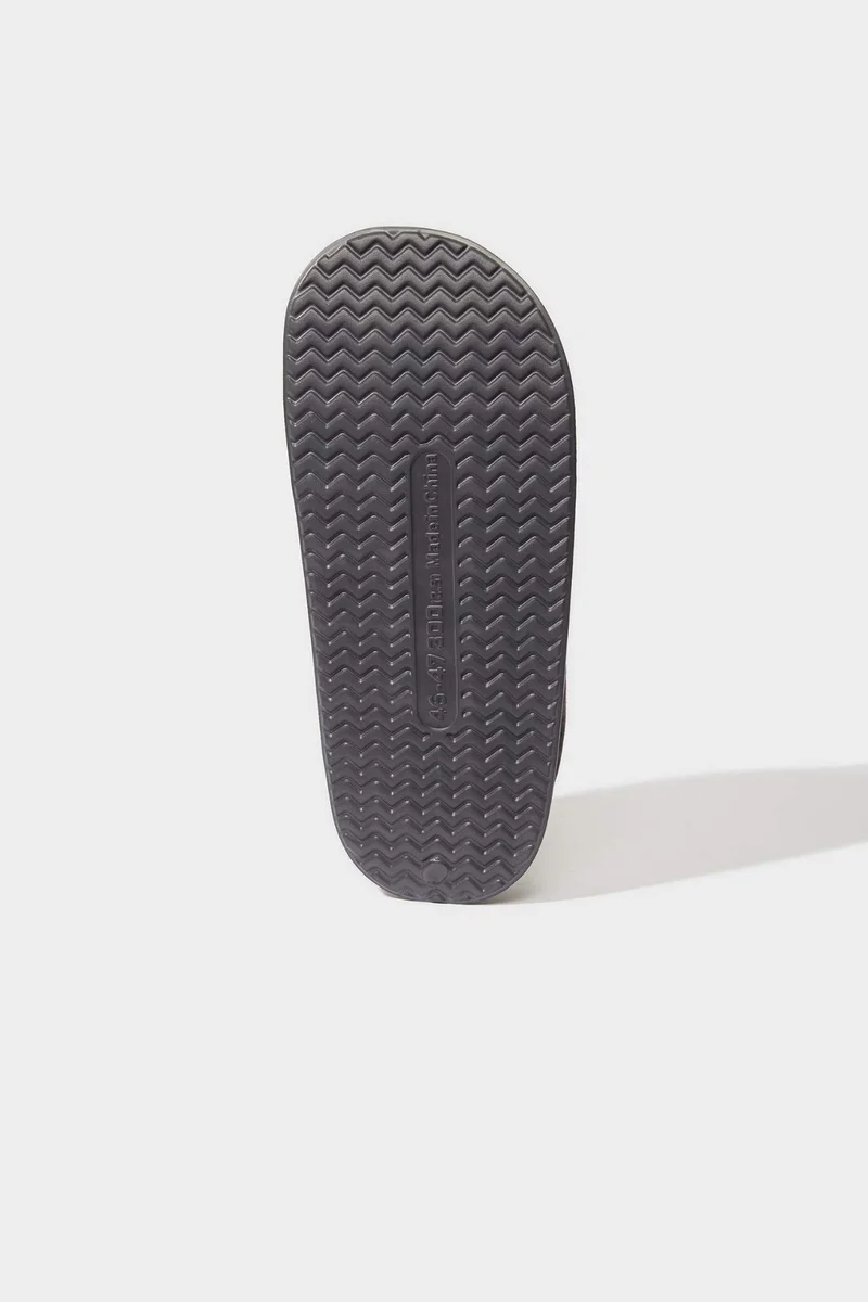 Defacto  Man Flat Sole Home Slippers for Men | Best Price UAE