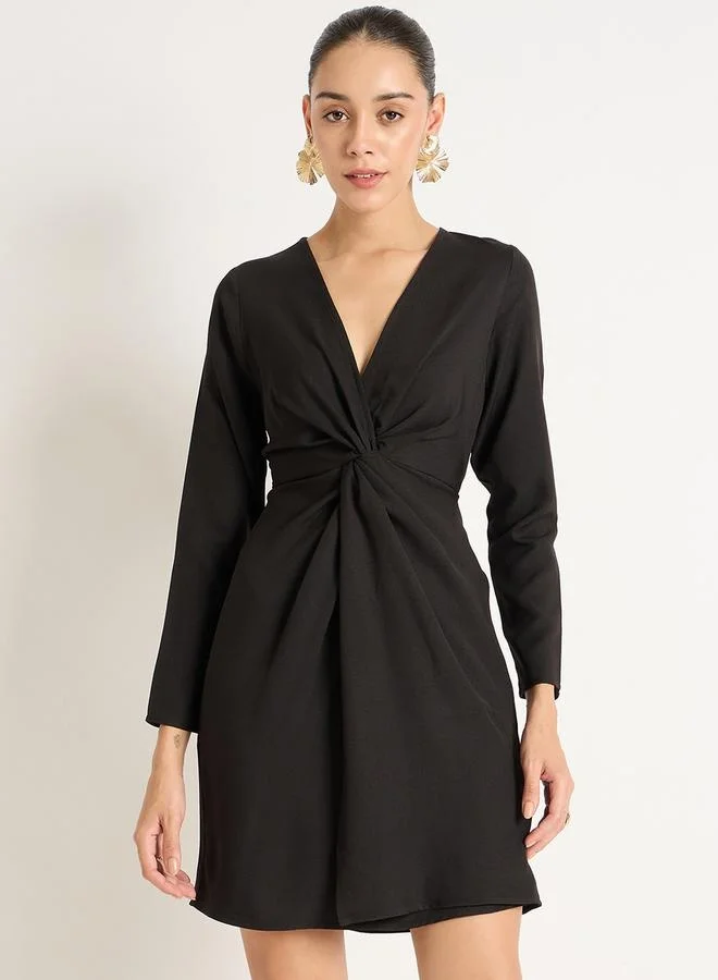 Femmella Femmella V-Neck Twisted Detail Knee Length Dress