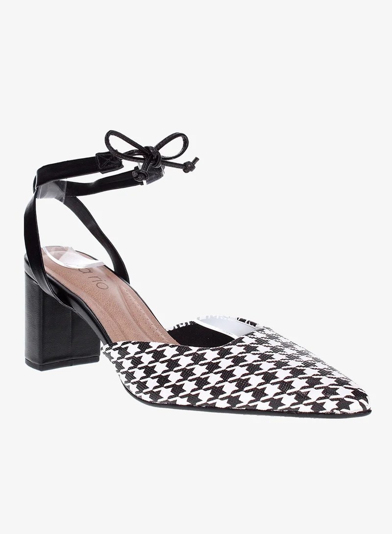 Beira Rio Lilly Pointed Toe Ankle Strap High Heel Pumps