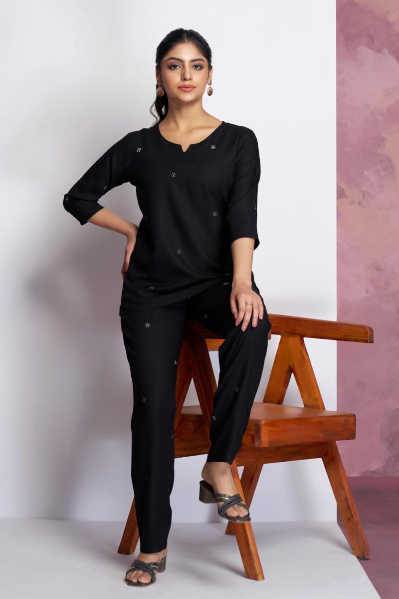 Berry&Bird BERRY BIRD Women's Floral Printed Rayon Night Wear Top and Bottom Night Suit Set - Image 4