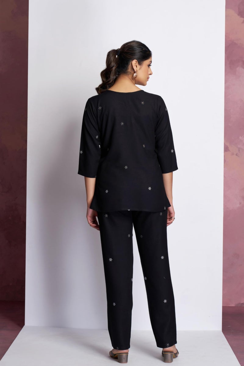 Berry&Bird BERRY BIRD Women's Floral Printed Rayon Night Wear Top and Bottom Night Suit Set - Image 2